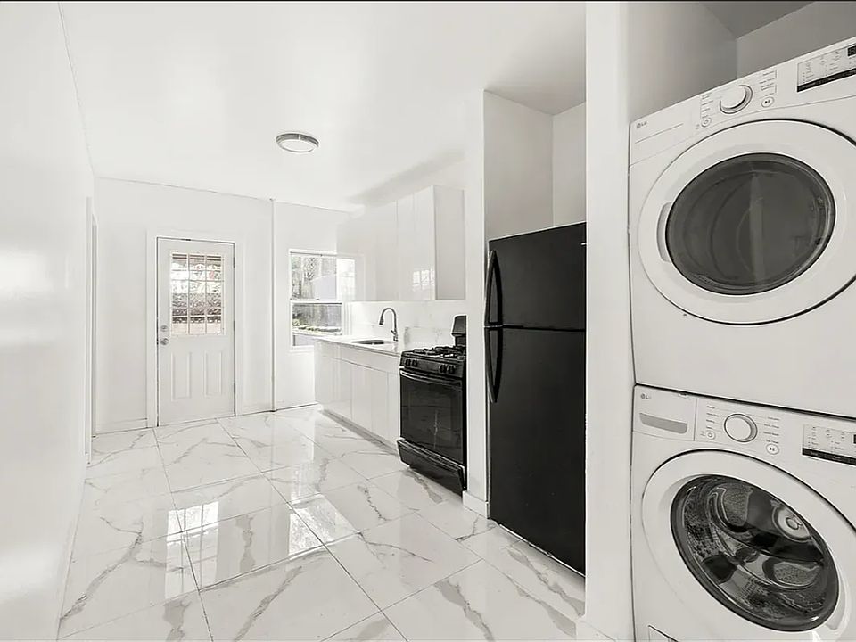1st image of 335 21st St #1L