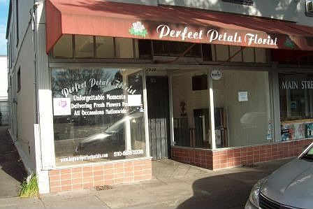 2nd image of 22538 Main St