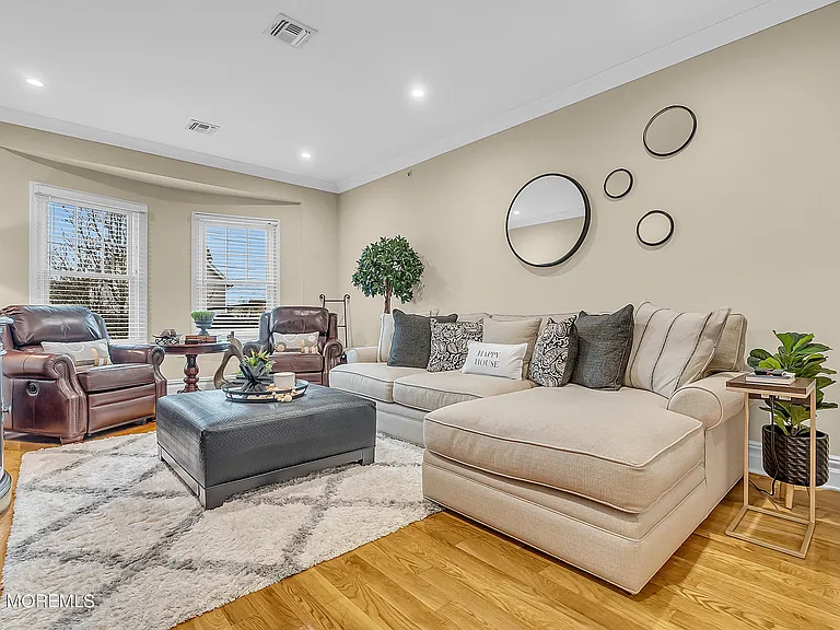 564 Sairs Ave #7 — Photo 15