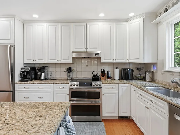 16 Gerber Cir — Photo 49