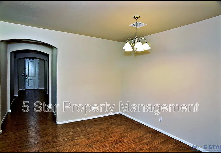 2200 Willie Mier St — Photo 10