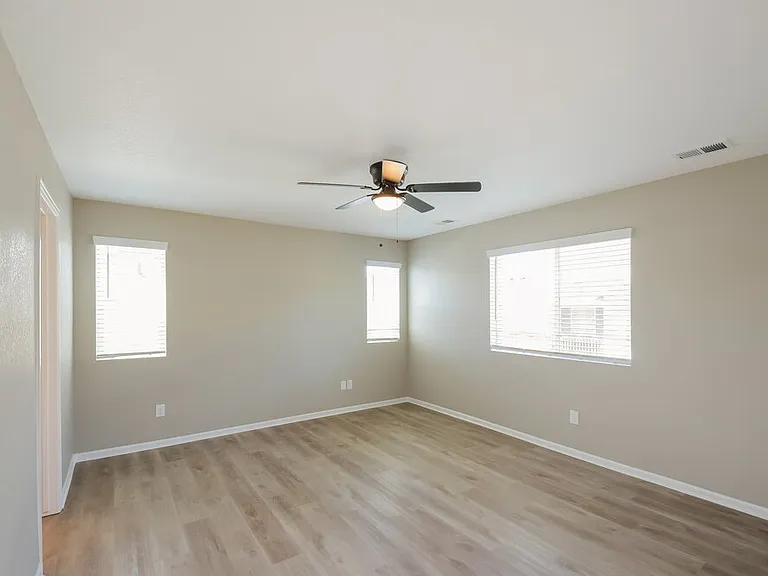 3565 Makley Cir — Photo 12