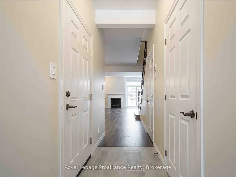 28 Nipigon St — Photo 4