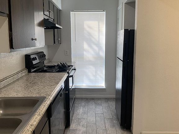 3rd image of 407 Gladstell St APT 62