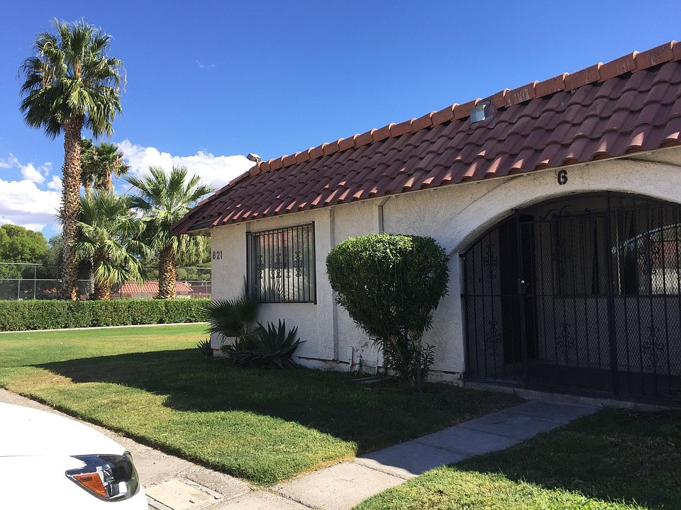 1st image of 821 Hedge Way Unit 6