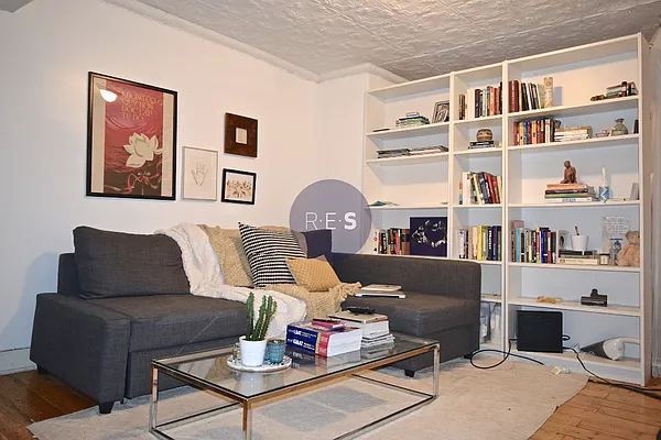 Rented by RES New York | media 14