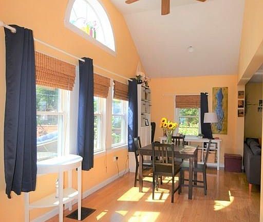 4th image of 16 Labadine St
