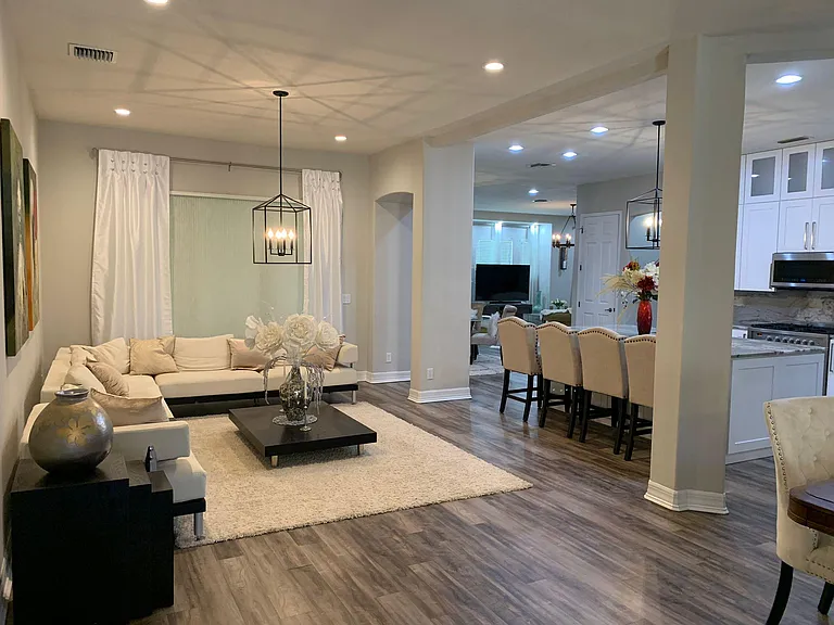8314 Windsor Bluff Dr — Photo 11