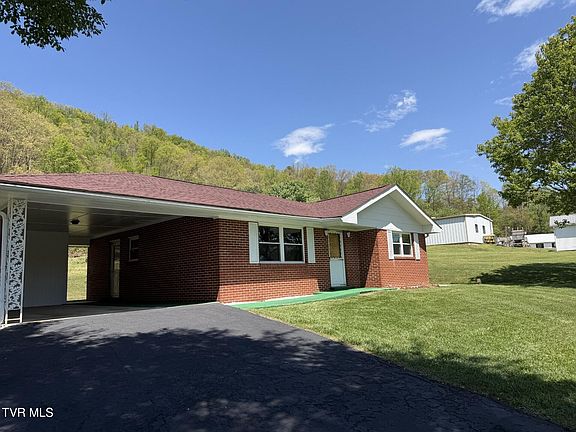 3rd image of 487 Right Poor Valley Rd