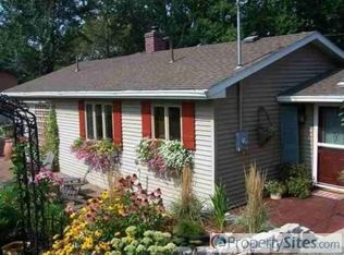 218 Sleepy Hollow Rd, Fall River, WI 53932