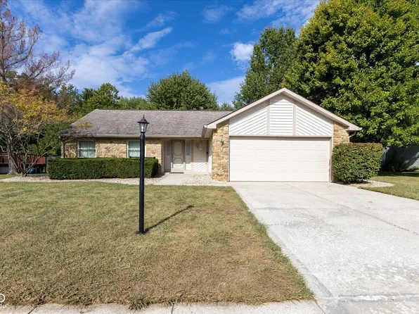 160 Briarwood Ct, Brownsburg, IN 46112