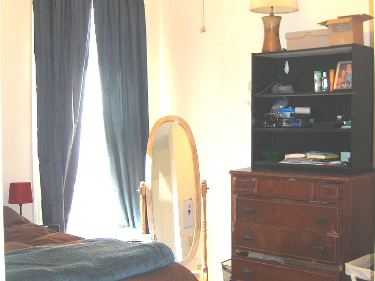 14 Portsmouth Ter #3 — Photo 4
