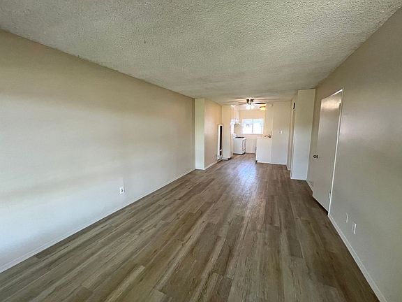 3rd image of 12222 Peacock Ct