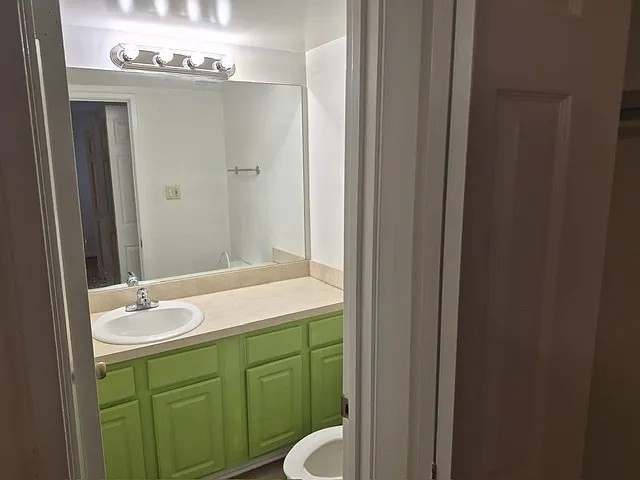 9804 Georgia Ave #301 — Photo 4