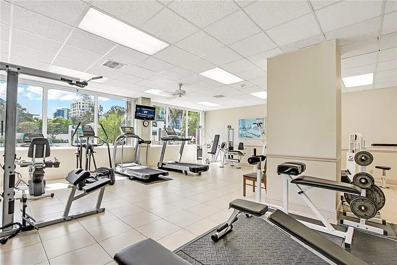 1 bed, 1.5 bath, 819 sqft, $2,500 — Photo 4