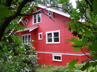 9053 6th Ave NW, Seattle, WA 98117