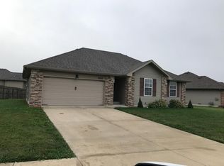 2422 E Willow, Republic, MO 65738