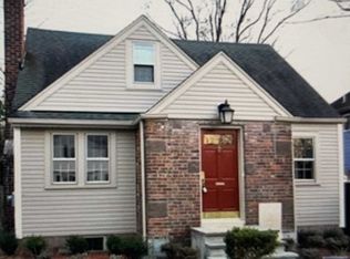 28 Stillman Ave, Bergenfield, NJ 07621