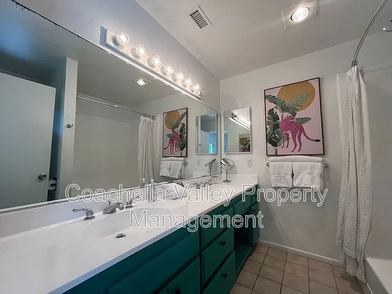 2960 N Cypress Rd — Photo 21