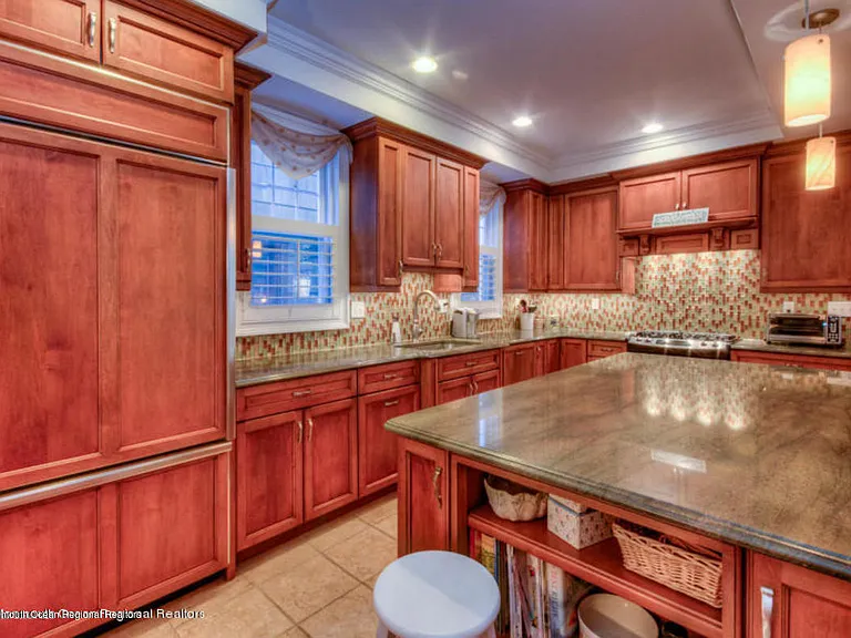11 Pitman Ave — Photo 7