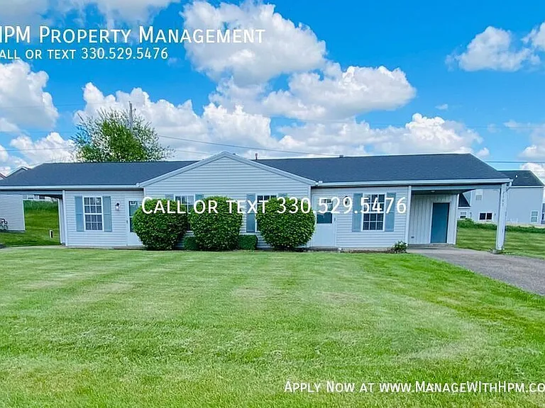 2525 Zircon St NE — Photo 1