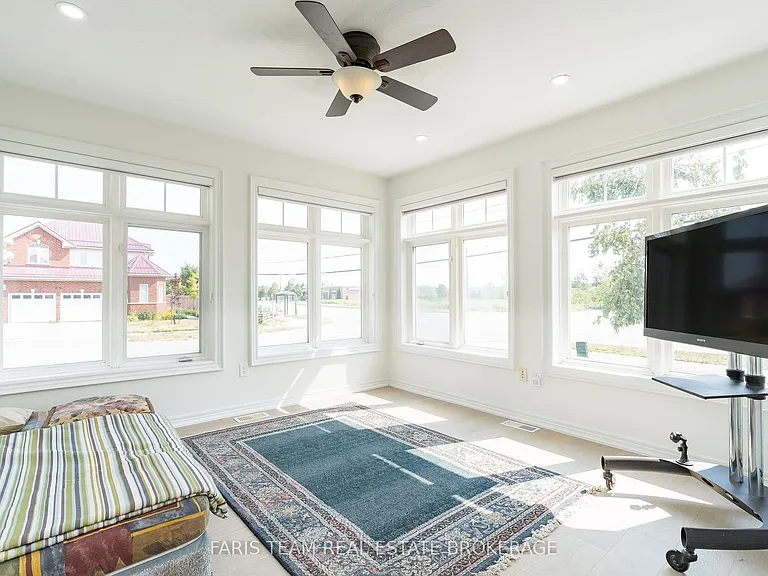 2 Vanessa Dr — Photo 13