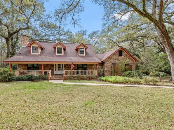 2504 Napoleon Bonaparte Dr, Tallahassee, FL 32308