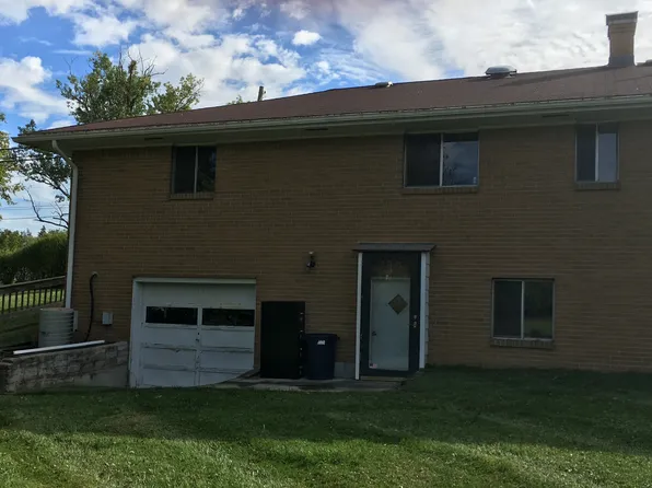 310 Glenwood Rd, Rossford, OH 43460