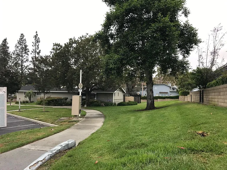 1827 Lanai St — Photo 18