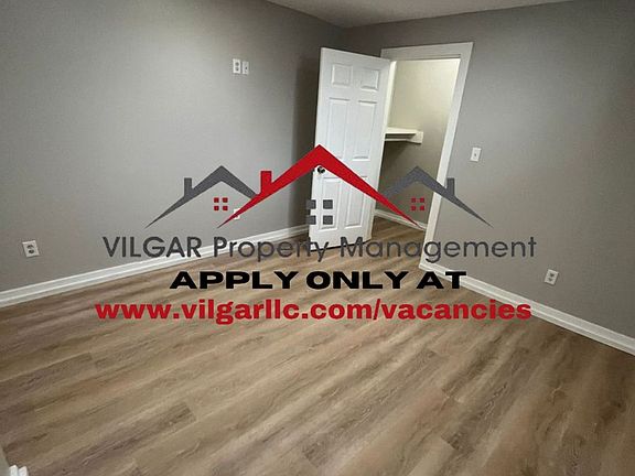 5th image of 3934 Evergreen St #4