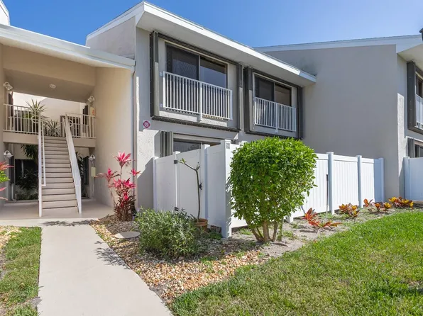 3212 S Lakeview Circle #10104, Fort Pierce, FL 34949