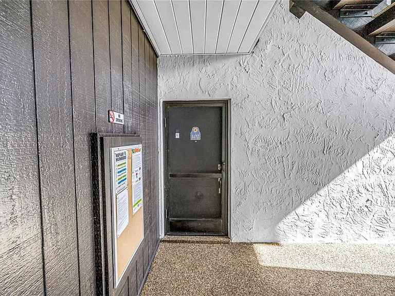 3269 Beneva Rd #102 — Photo 2