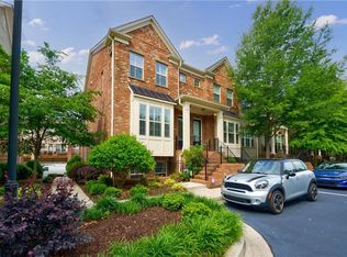 214 Alderwood Pt, Sandy Springs, GA 30328
