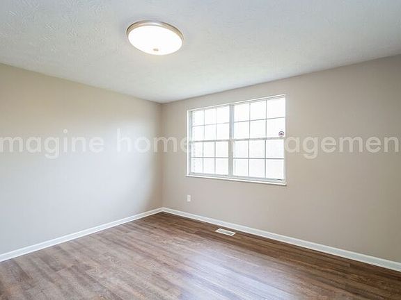 5th image of 662 Hillgrove Ct
