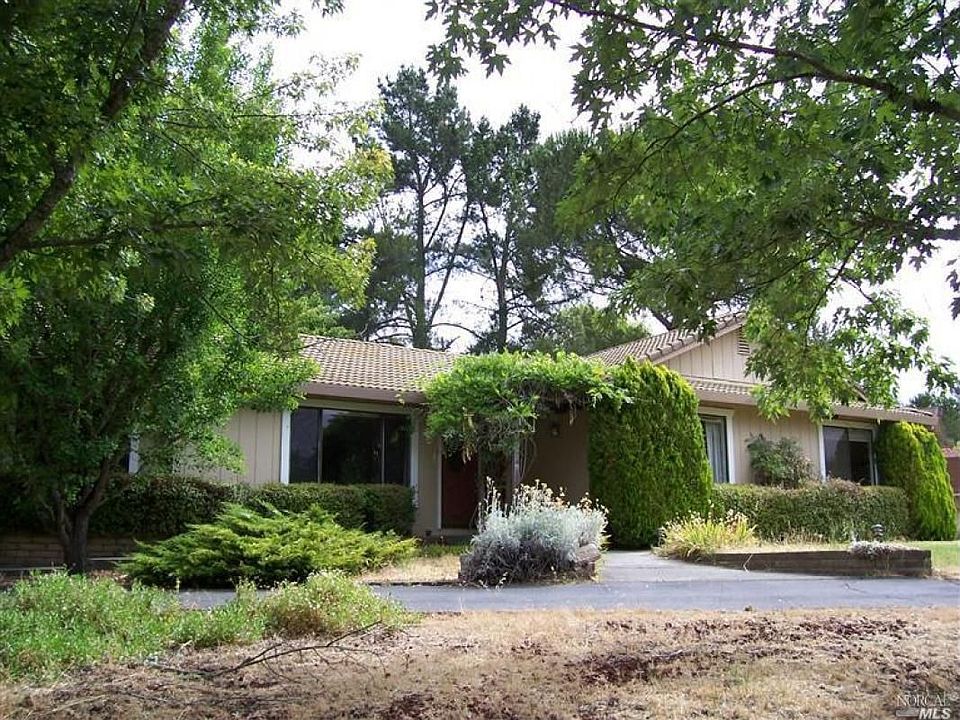 2nd image of 1495 Mount Weske Dr