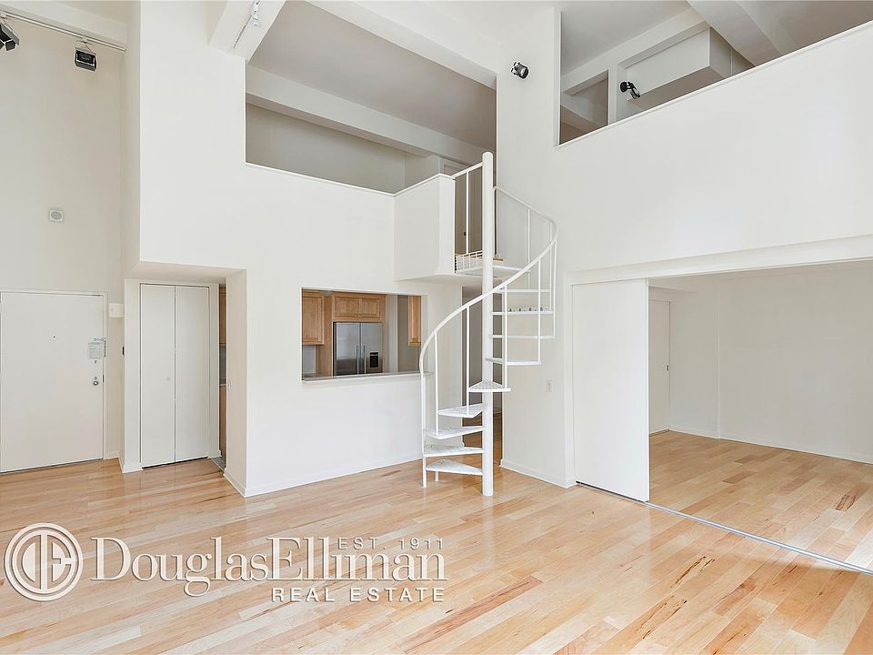 1st image of 135-145 W 70th St #6A