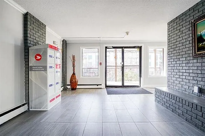 45749 Spadina Ave — Photo 11
