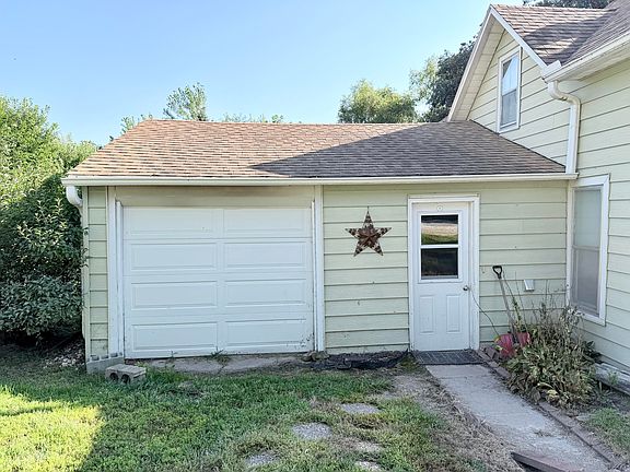 5th image of 602 4th St