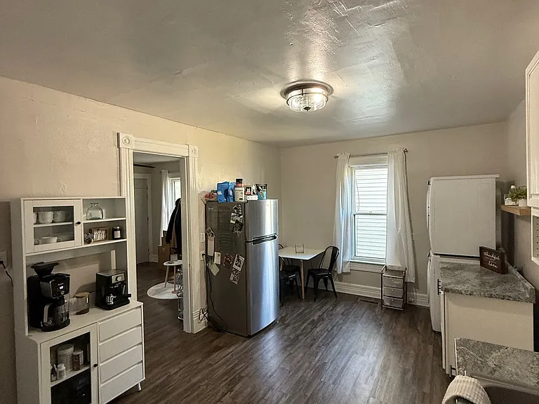 1308 Carlisle Ave — Photo 9