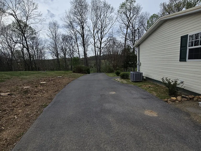 Davy Crockett Rd — Photo 36