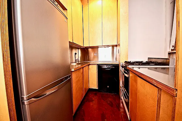 Rented by Bien Realty Ltd | media 23