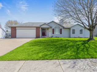 1926 Ruthven Ave NW, Grand Rapids, MI 49534