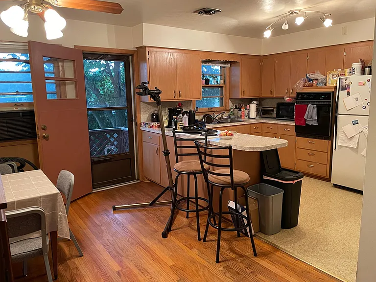 202 Davidson St #3 — Photo 7