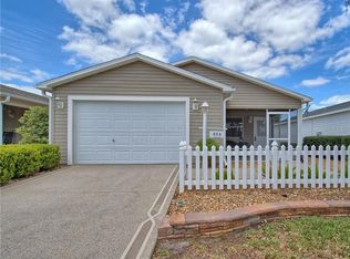 884 Crystal Ct, The Villages, FL 32162