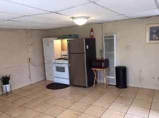 182 W Gainsborough Rd, Thousand Oaks, CA 91360