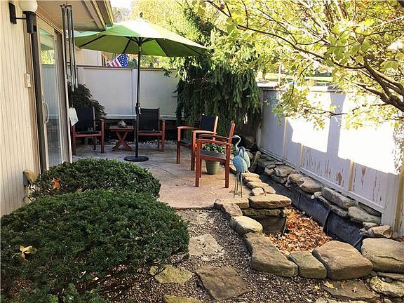 4th image of 730 E 122nd Pl