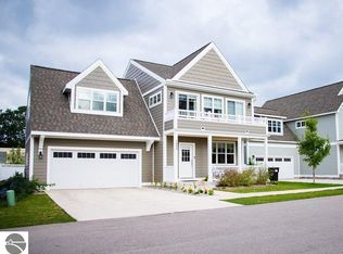 1354 Lake Ridge Dr, Traverse City, MI 49684