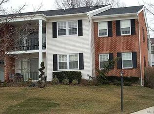 1171 Old Country Rd, Plainview, NY 11803
