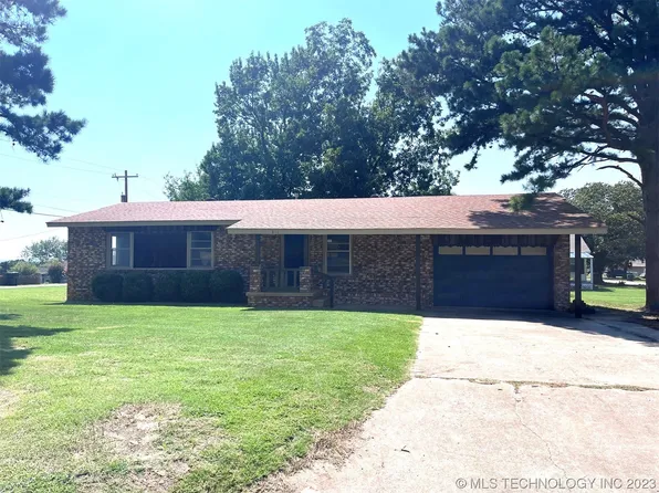 811 N 5th St, Henryetta, OK 74437