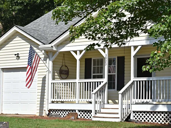 5923 Carter St, Lula, GA 30554
